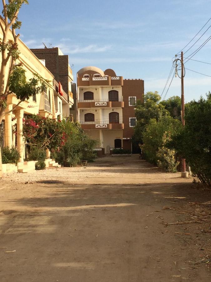 דירות לוקסור The Brown House מראה חיצוני תמונה