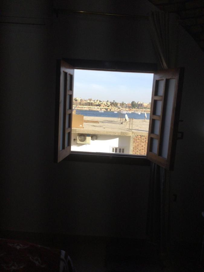 דירות לוקסור The Brown House מראה חיצוני תמונה